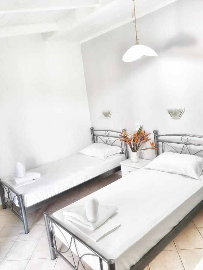 Orange Apartments Vasiliki  Bagian luar foto