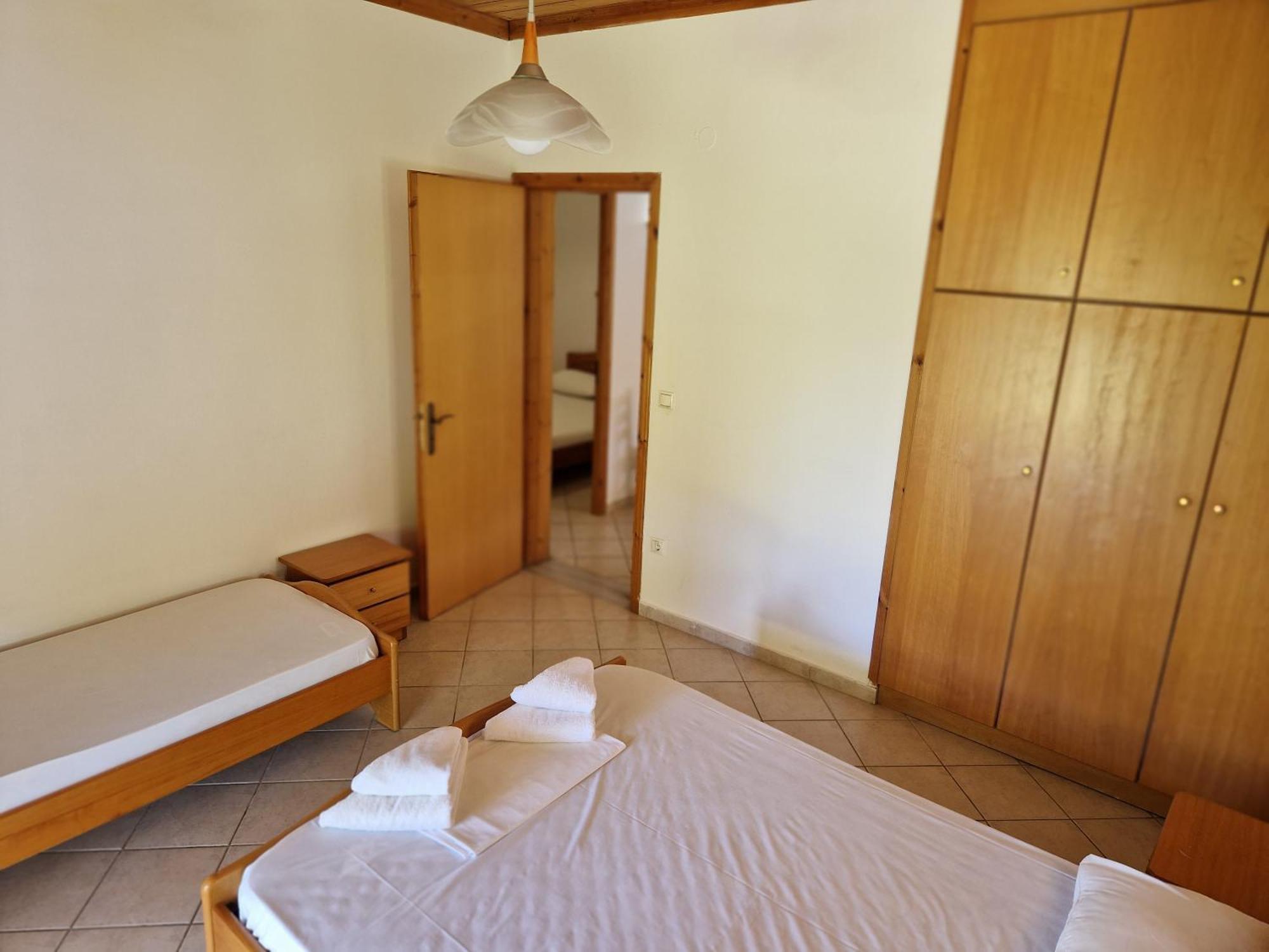 Orange Apartments Vasiliki  Ruang foto