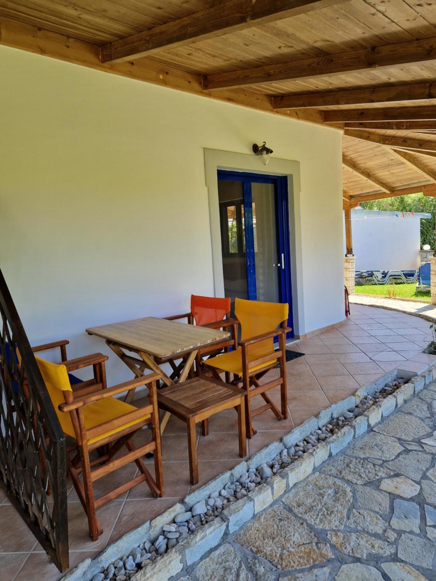 Orange Apartments Vasiliki  Ruang foto