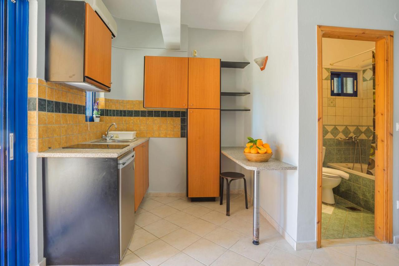Orange Apartments Vasiliki  Bagian luar foto
